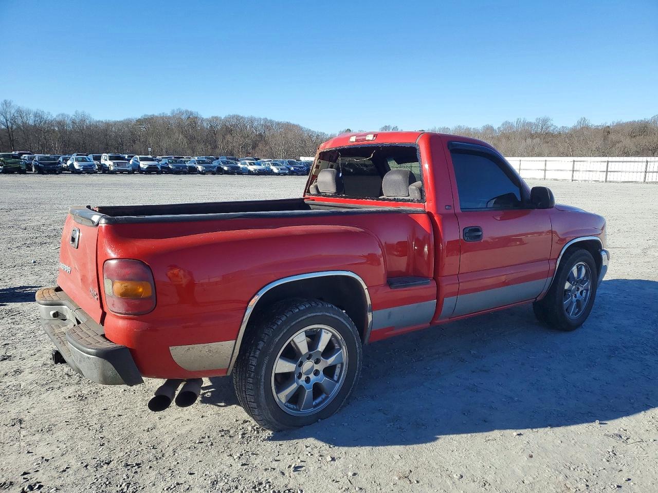 2002 GMC NEW SIERRA C1500 photo 3