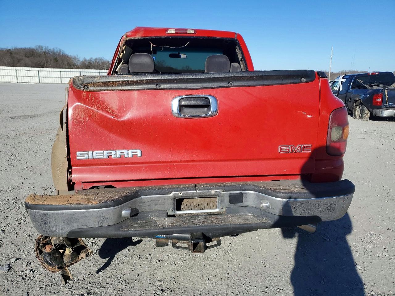 2002 GMC NEW SIERRA C1500 photo 6