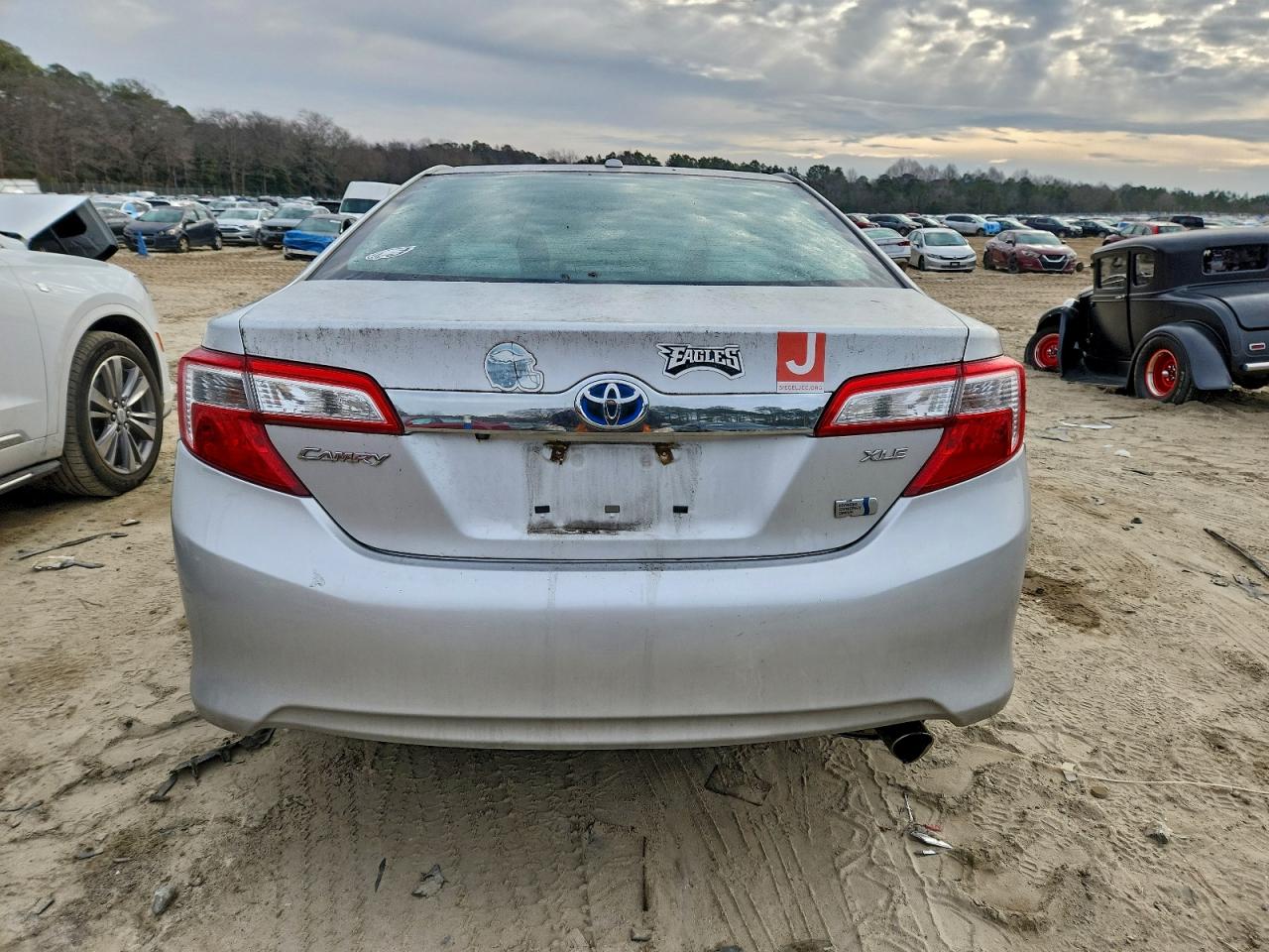 2014 TOYOTA CAMRY HYBRID photo 6