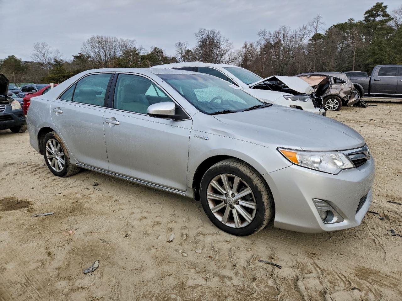 2014 TOYOTA CAMRY HYBRID photo 4
