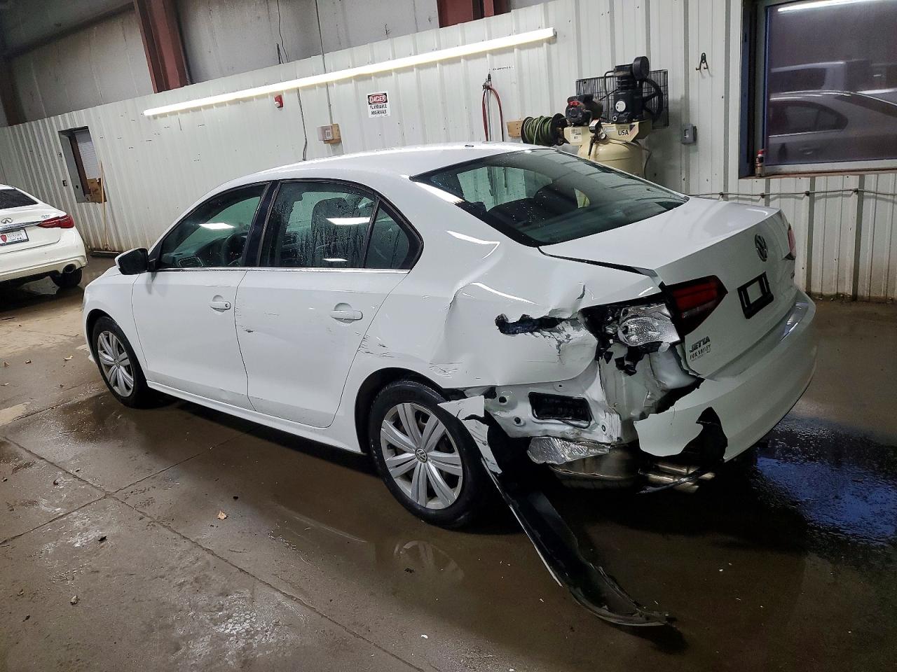 2017 VOLKSWAGEN JETTA S photo 2