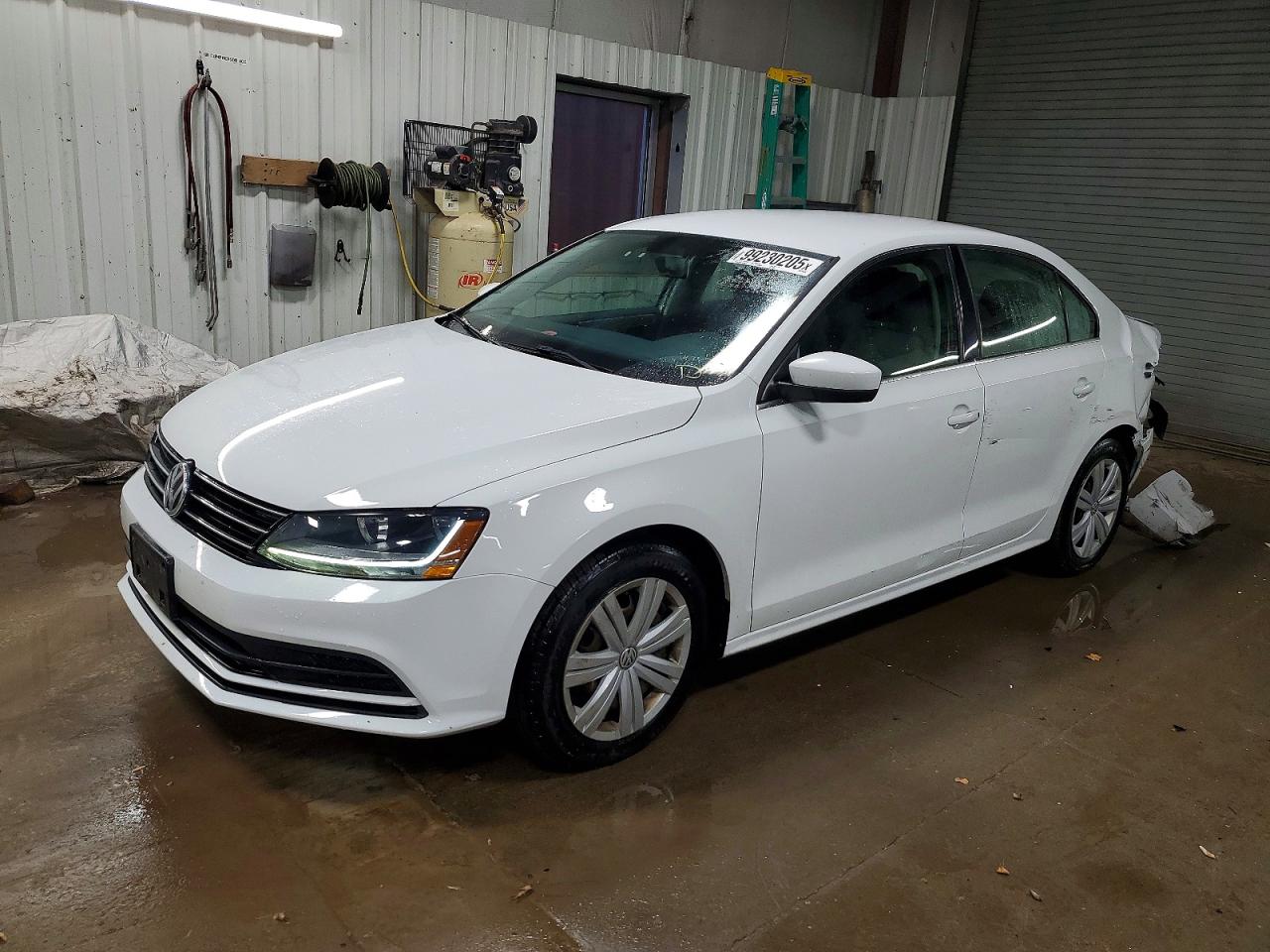 2017 VOLKSWAGEN JETTA