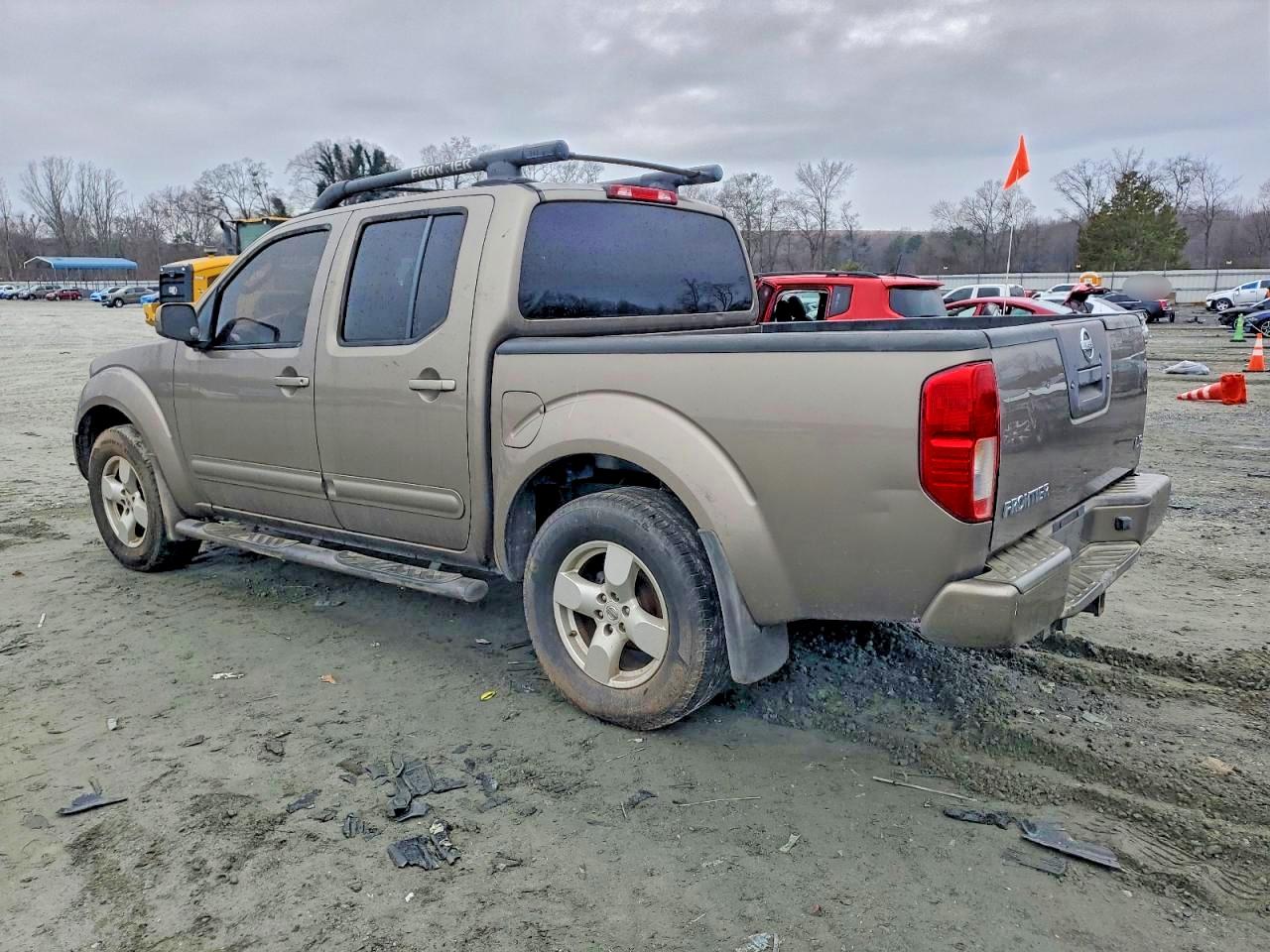 2006 NISSAN FRONTIER CREW CAB LE photo 2