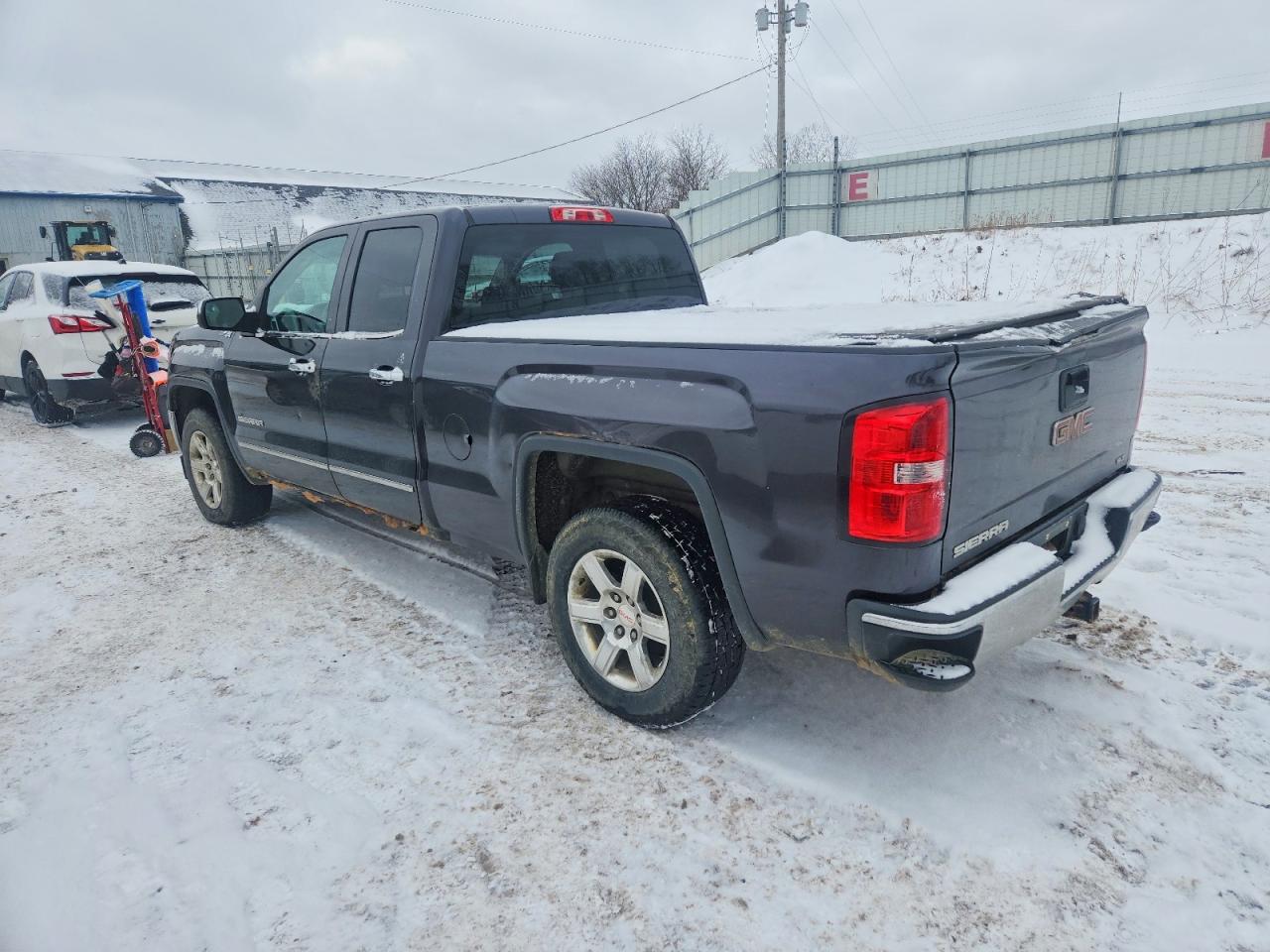 2014 GMC SIERRA K1500 SLT photo 2