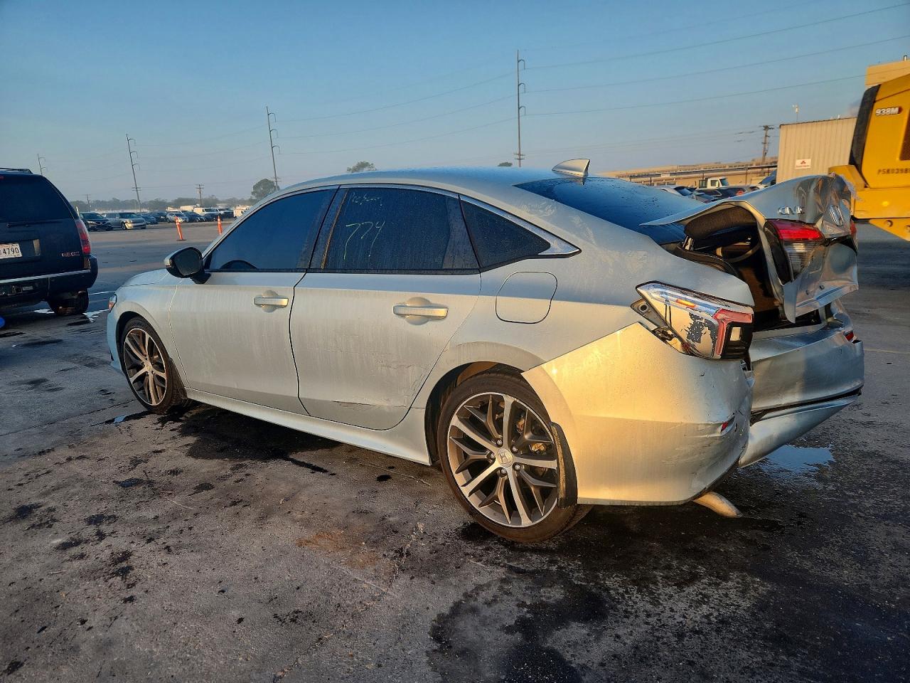 2022 HONDA CIVIC TOURING photo 2
