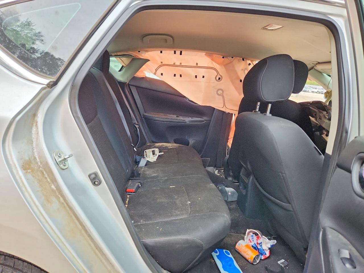 2019 NISSAN SENTRA S photo 19