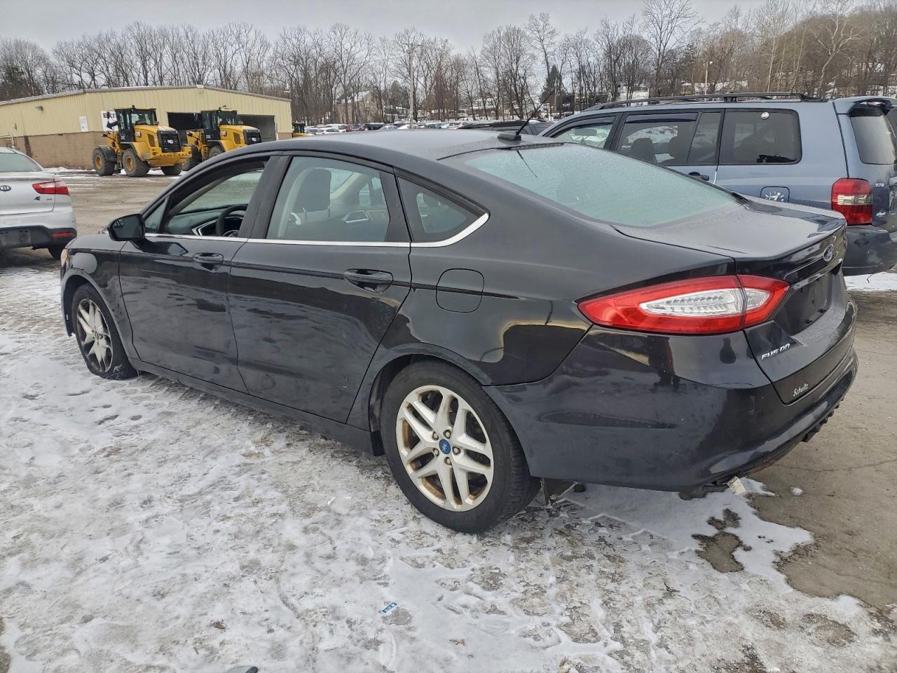 2013 FORD FUSION SE photo 2