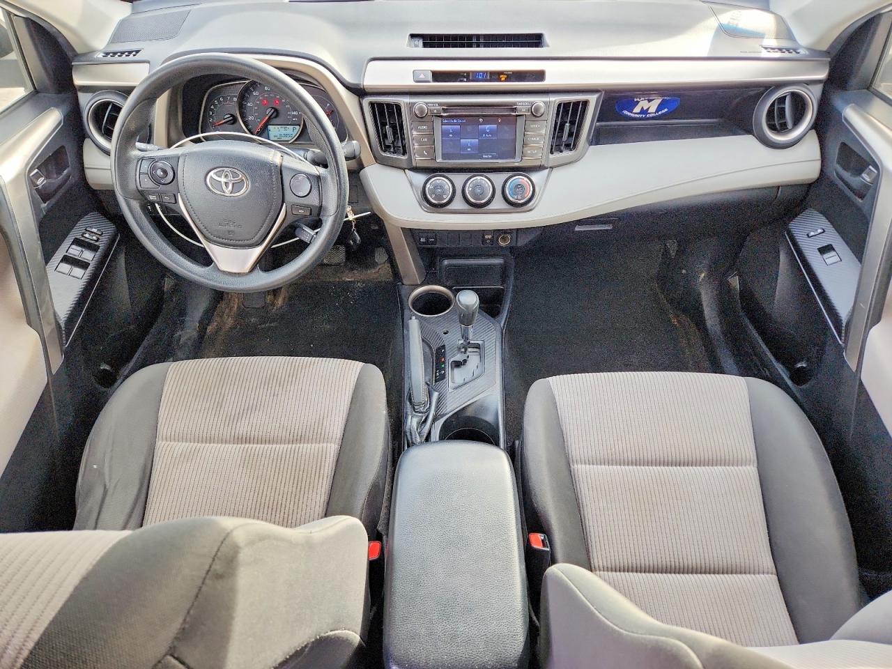 2015 TOYOTA RAV4 LE photo 8