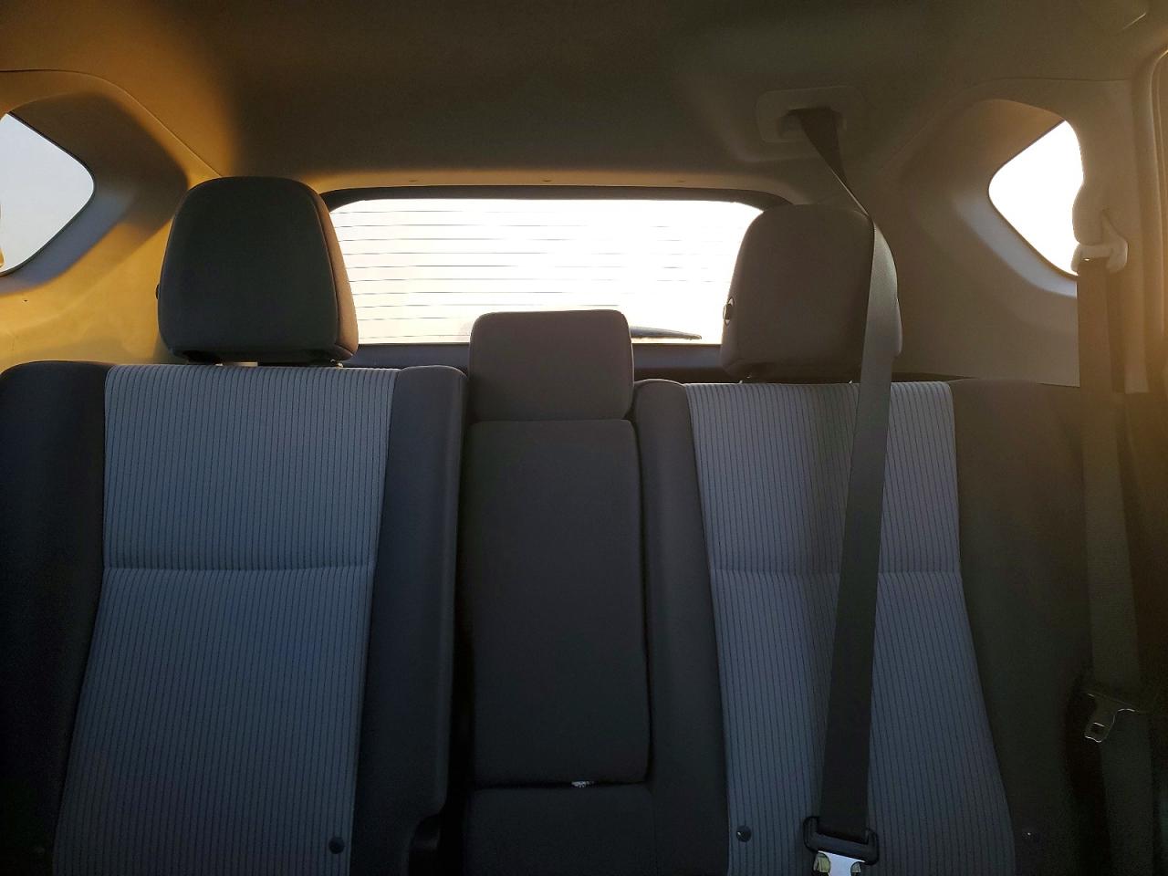 2013 TOYOTA RAV4 LE photo 10