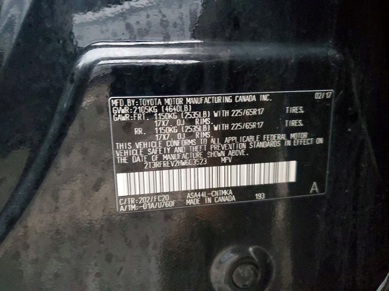 2017 TOYOTA RAV4 XLE photo 13