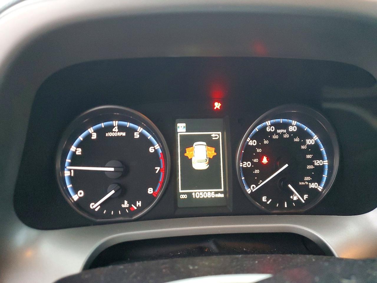 2017 TOYOTA RAV4 XLE photo 9