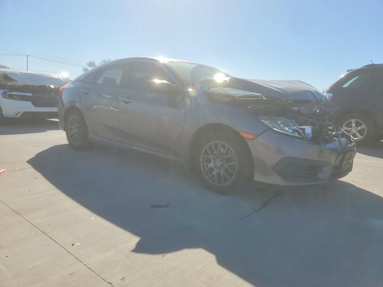 2017 HONDA CIVIC EX photo 4