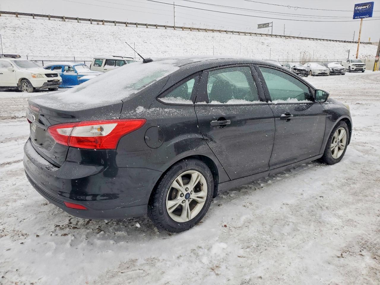 2014 FORD FOCUS SE photo 3