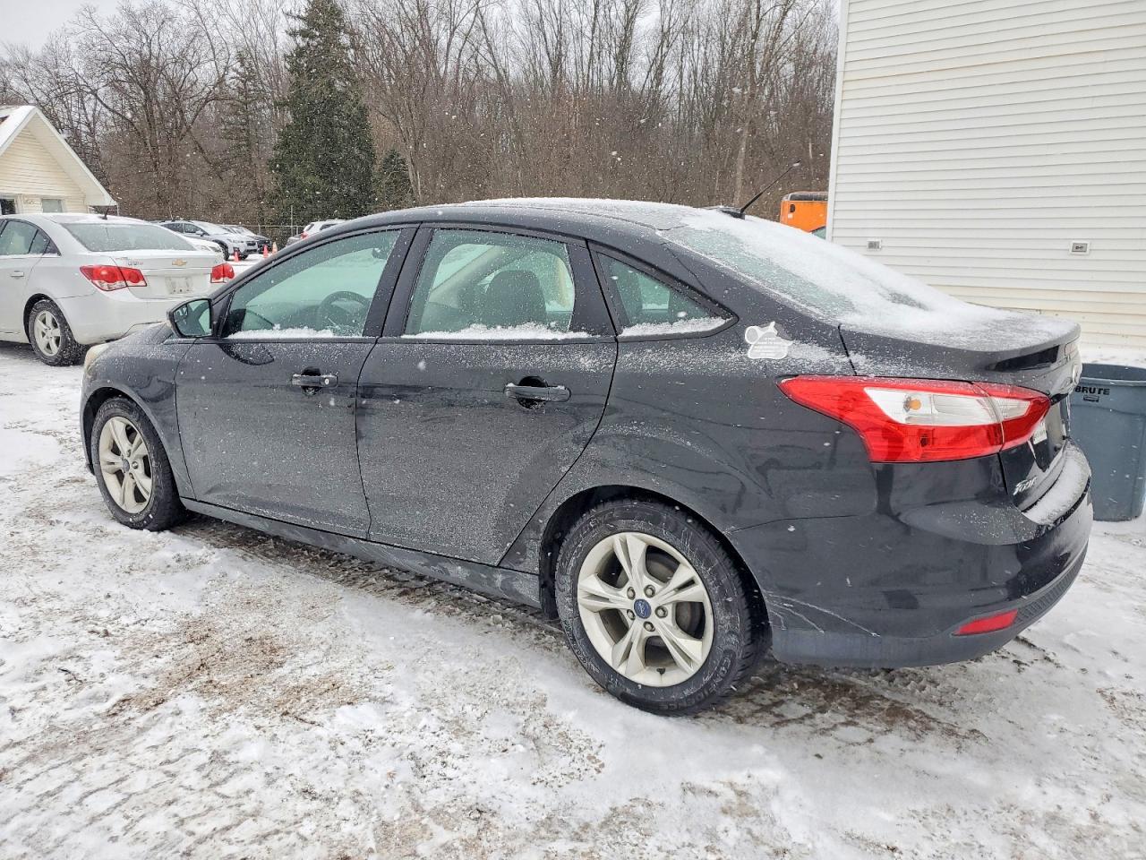 2014 FORD FOCUS SE photo 2