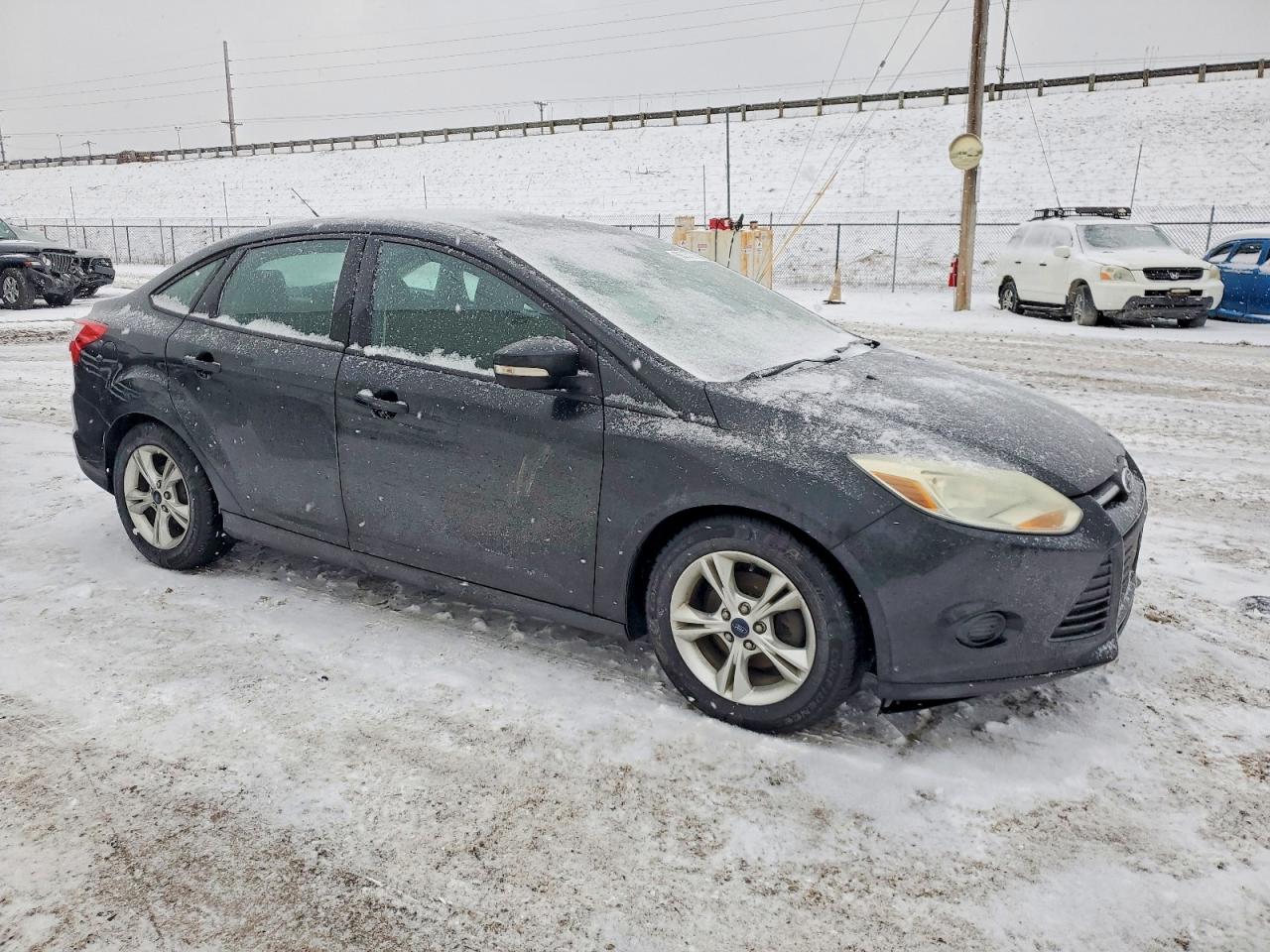 2014 FORD FOCUS SE photo 4