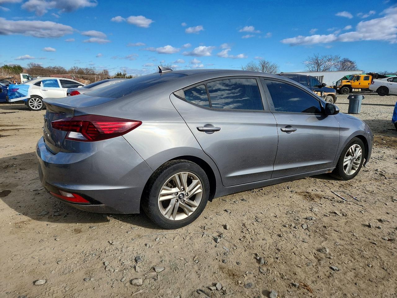2019 HYUNDAI ELANTRA SEL photo 3