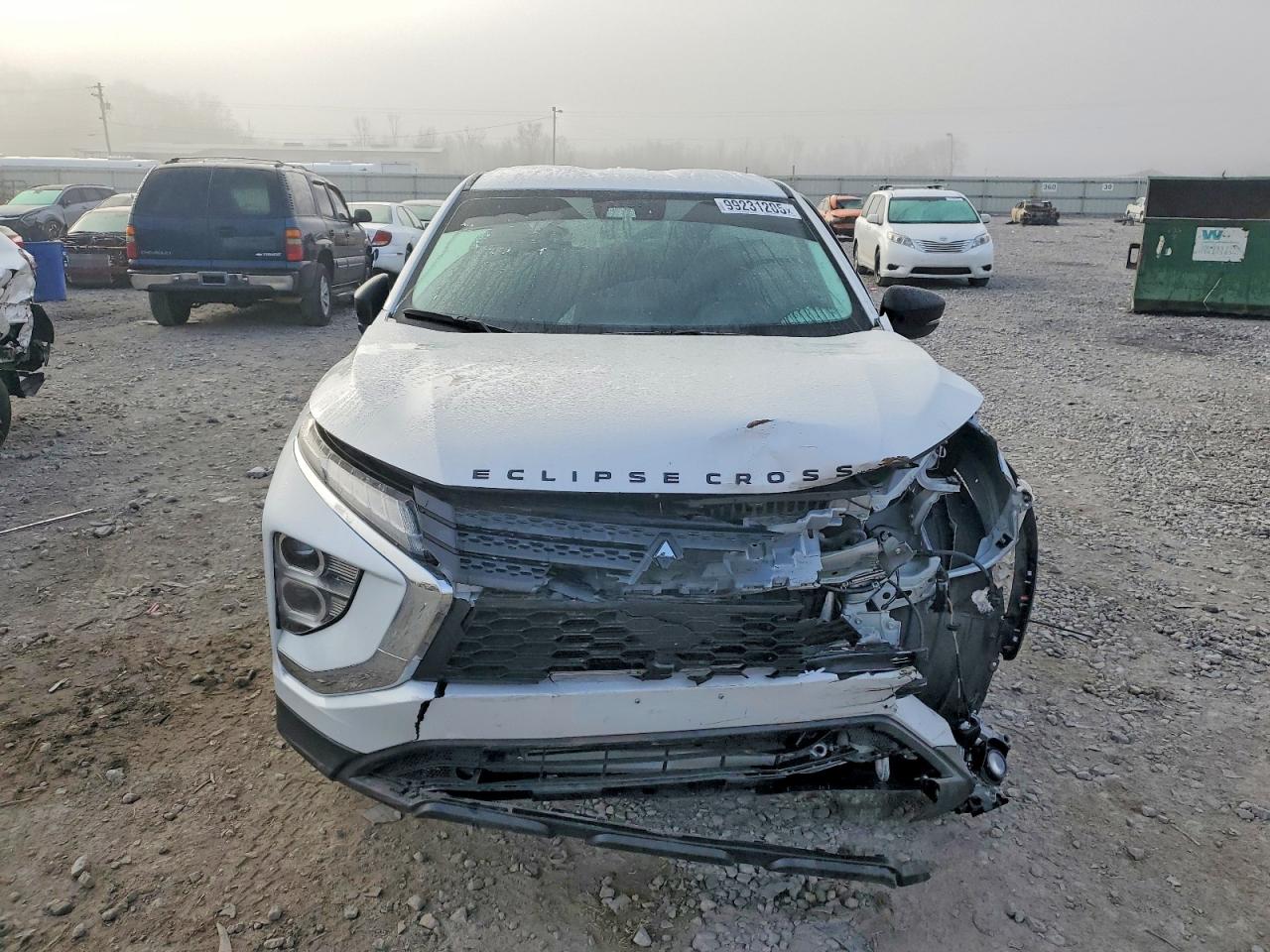 2023 MITSUBISHI ECLIPSE CROSS LE photo 5
