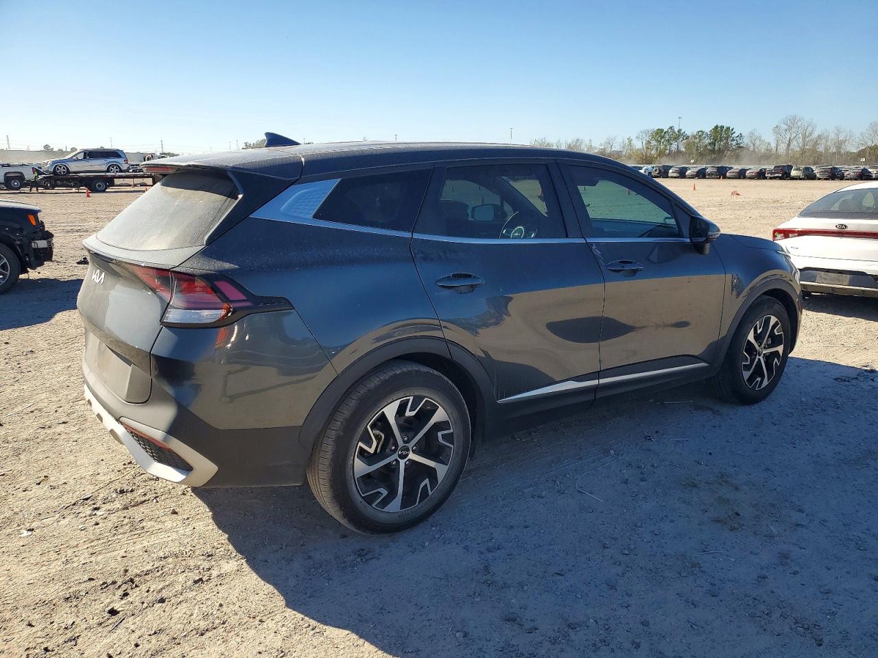 2023 KIA SPORTAGE EX photo 3