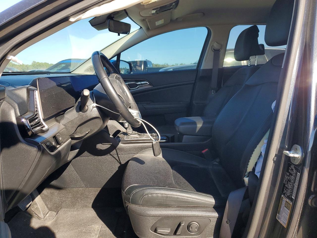 2023 KIA SPORTAGE EX photo 7