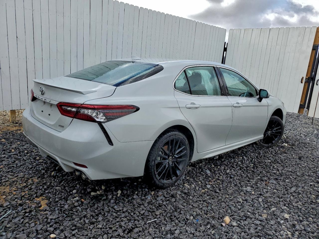 2024 TOYOTA CAMRY XSE photo 3