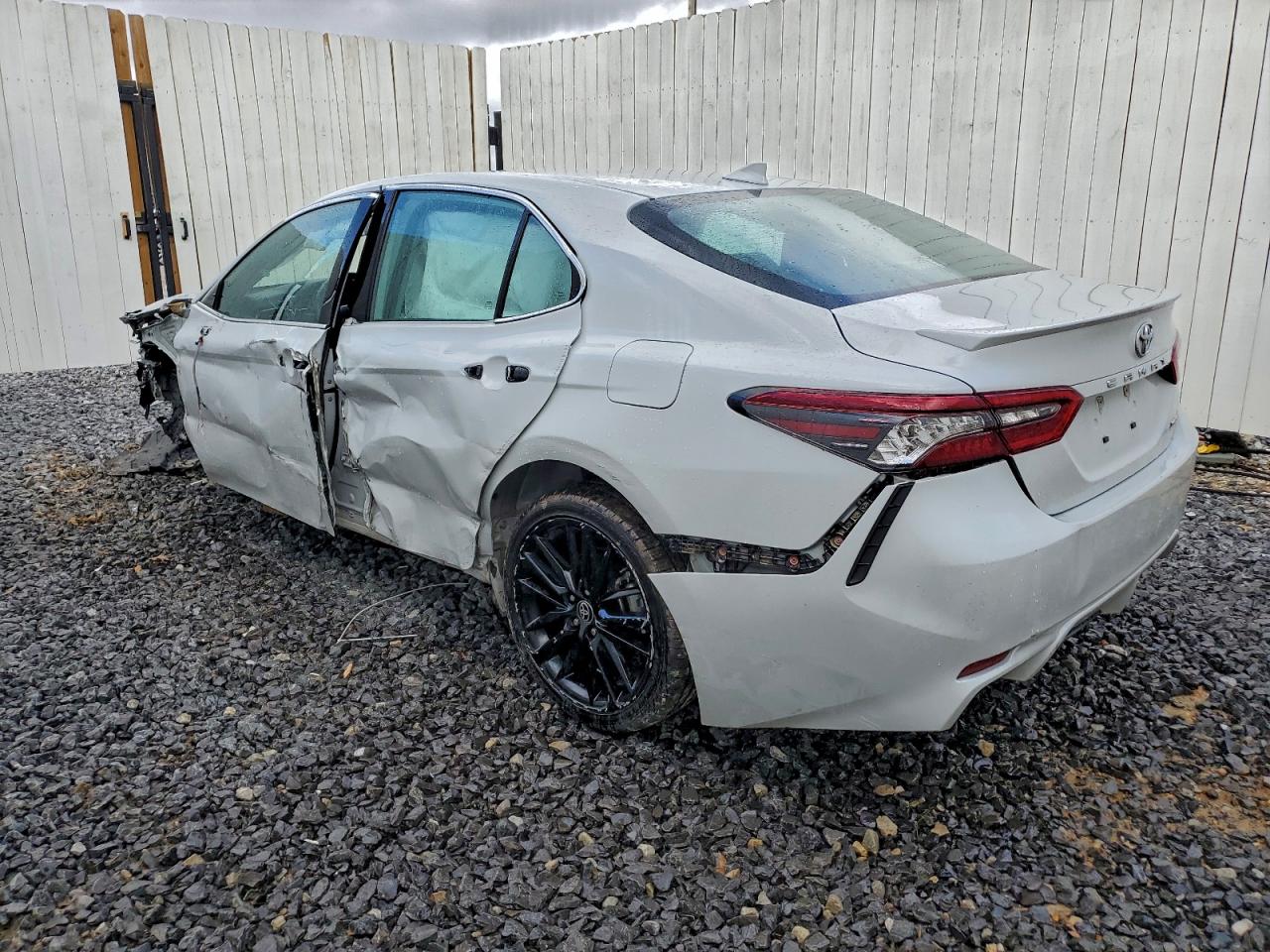2024 TOYOTA CAMRY XSE photo 2