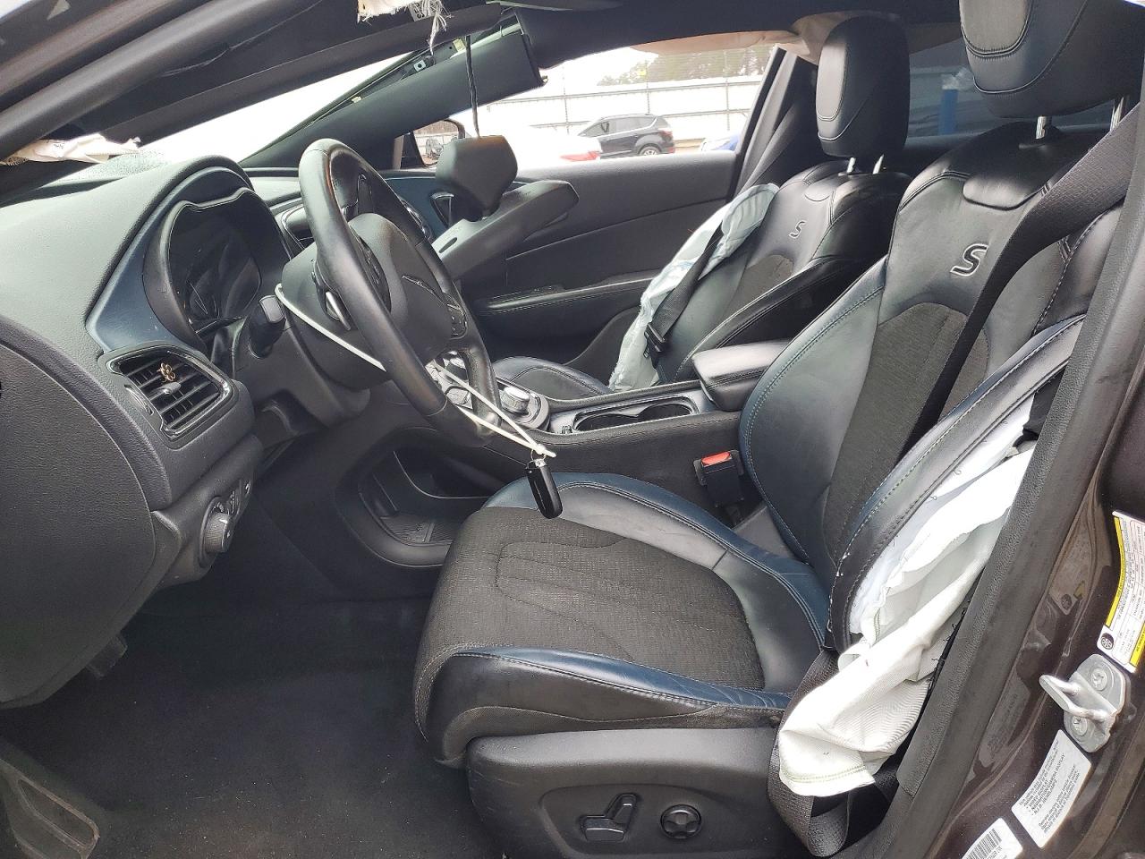 2016 CHRYSLER 200 S photo 7