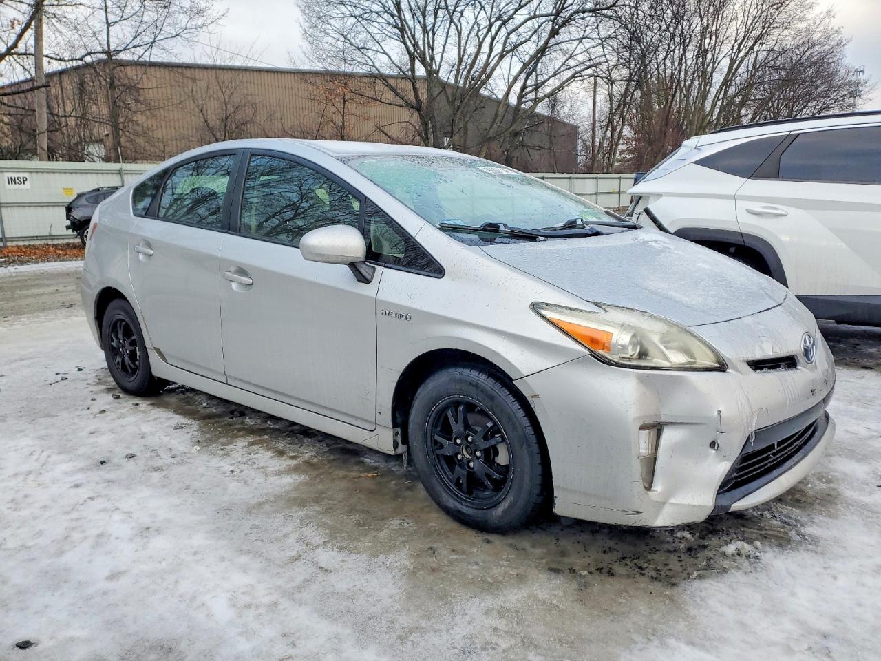 2013 TOYOTA PRIUS photo 4
