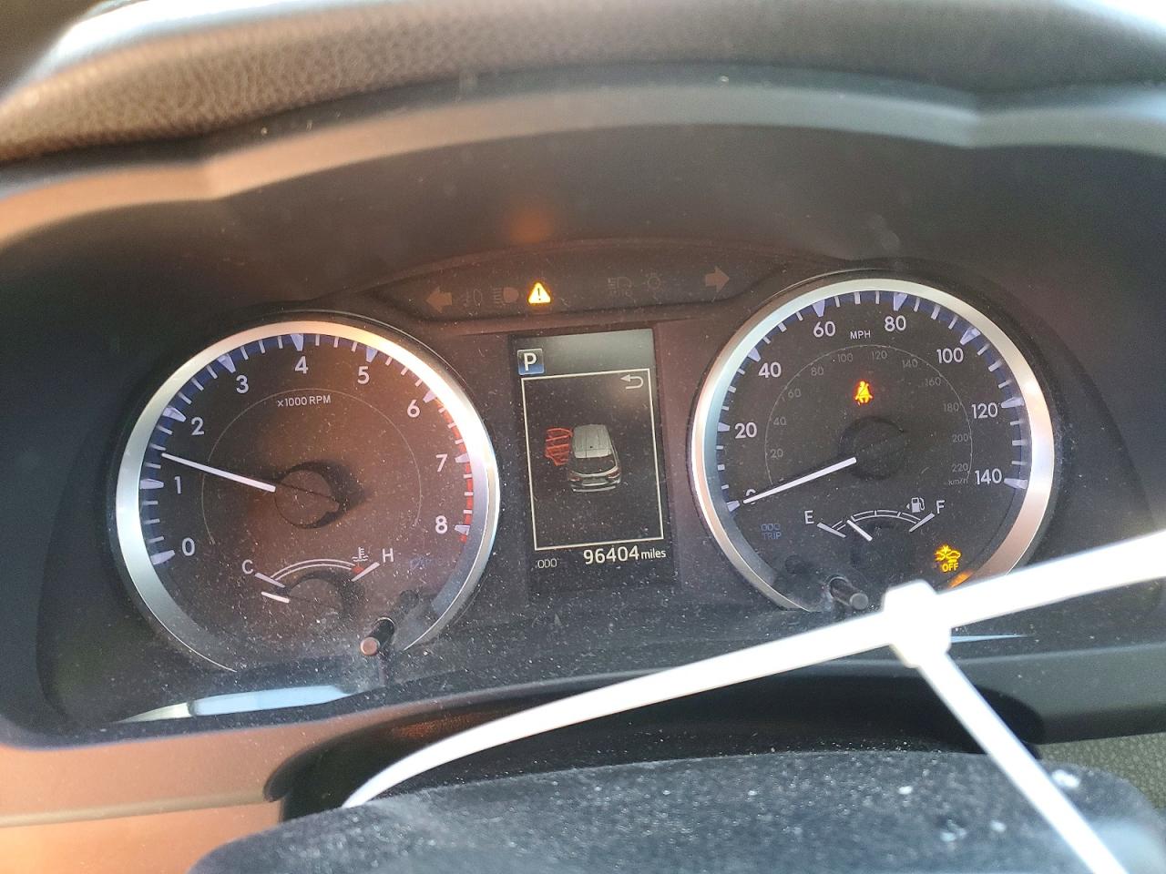 2019 TOYOTA HIGHLANDER LE photo 9