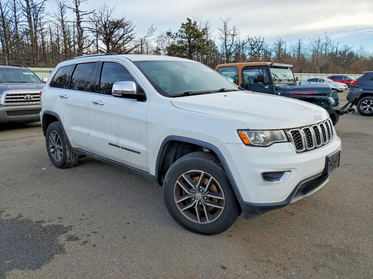2018 JEEP GRAND CHEROKEE LIMITED photo 4