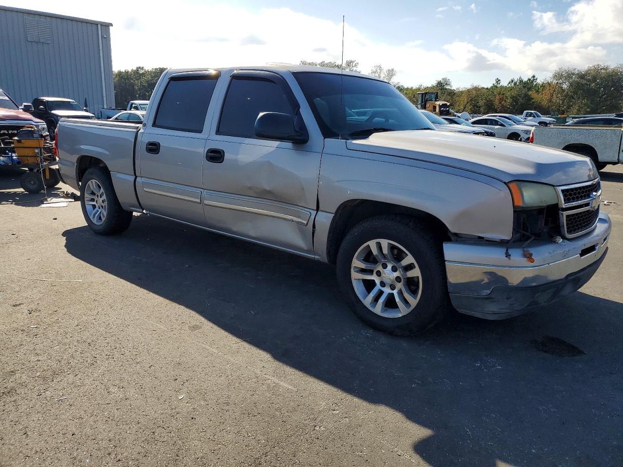 2006 CHEVROLET SILVERADO C1500 photo 4
