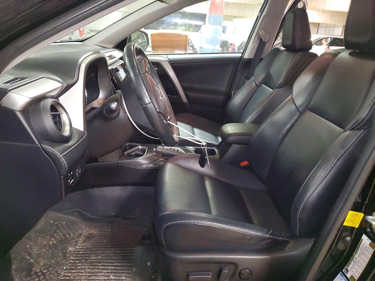 2017 TOYOTA RAV4 LIMITED photo 7