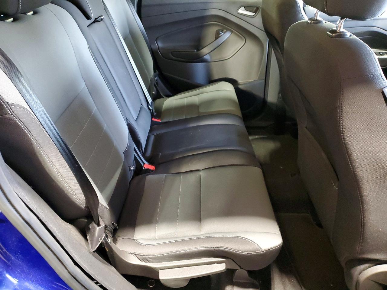2016 FORD ESCAPE SE photo 11