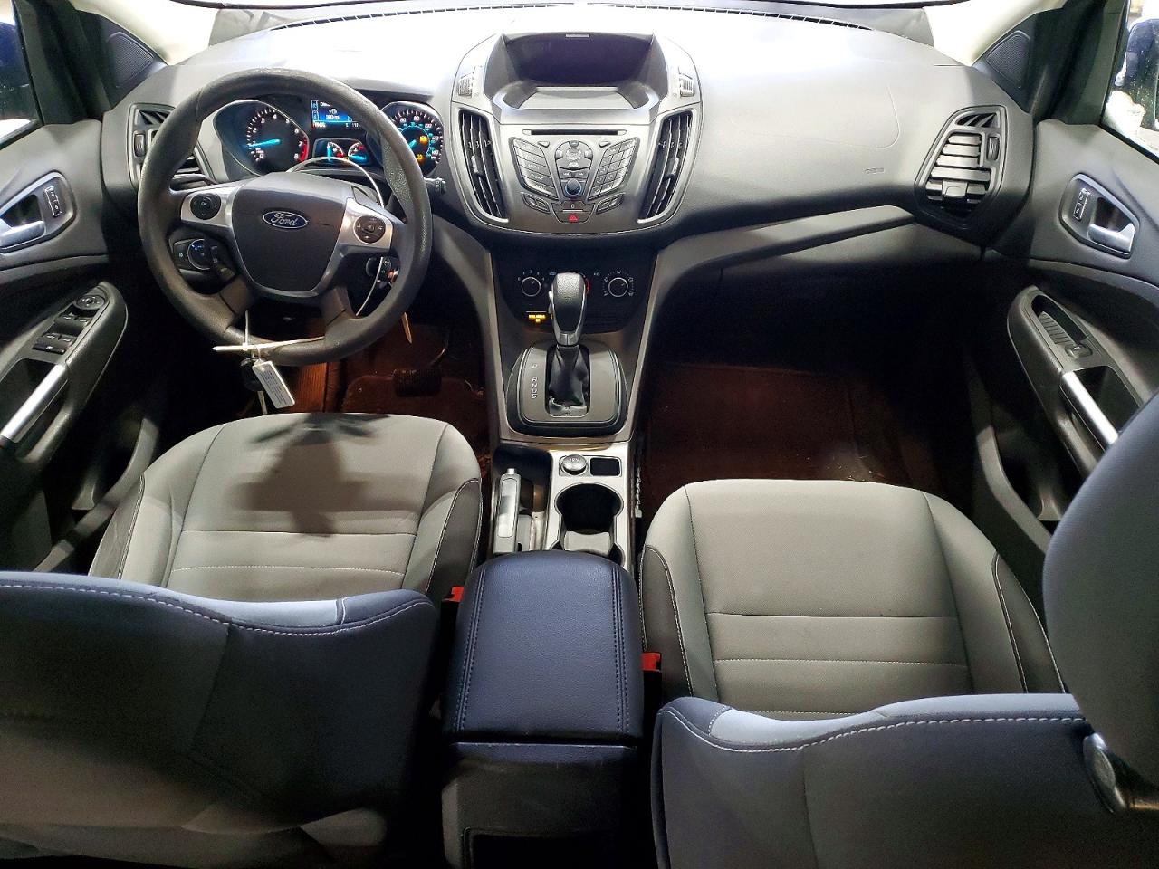 2016 FORD ESCAPE SE photo 8