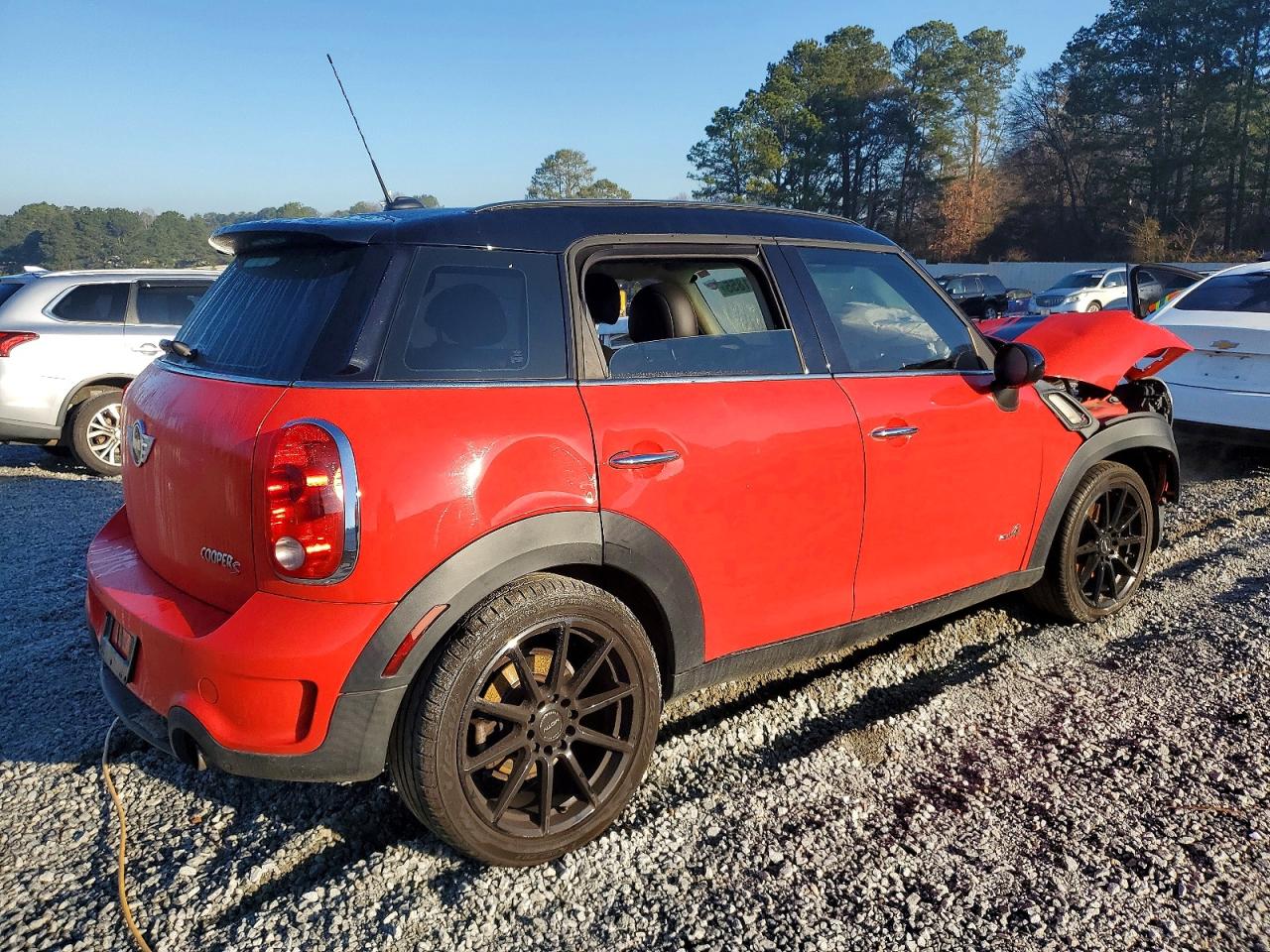 2011 MINI COOPER S COUNTRYMAN photo 3