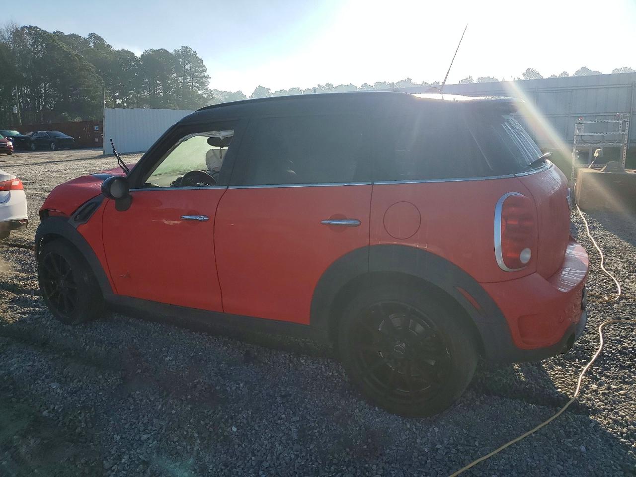 2011 MINI COOPER S COUNTRYMAN photo 2