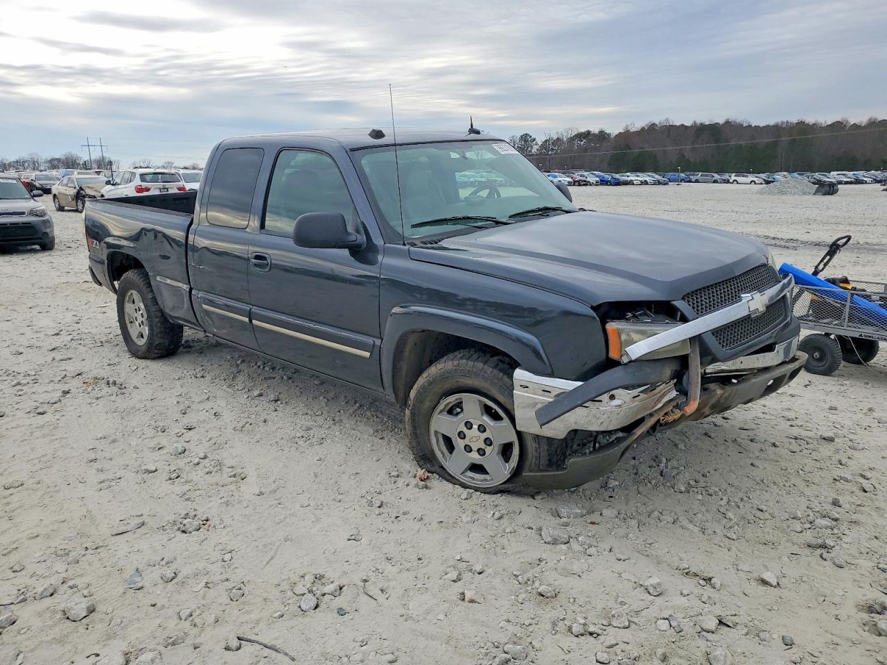 2004 CHEVROLET SILVERADO K1500 photo 4