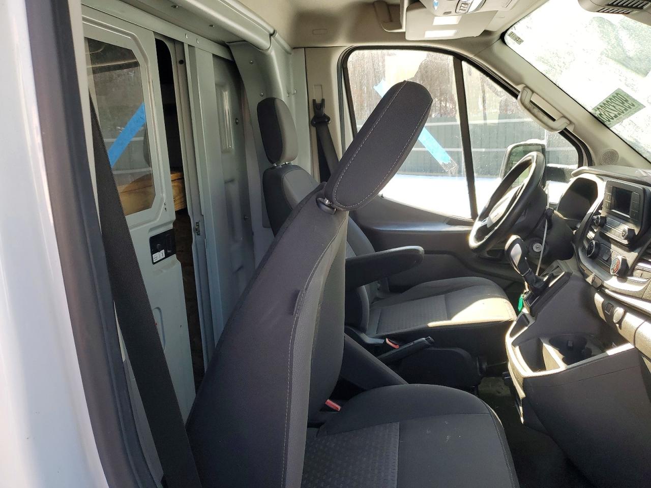 2020 FORD TRANSIT UTILITY / SERVICE TRUCK photo 11