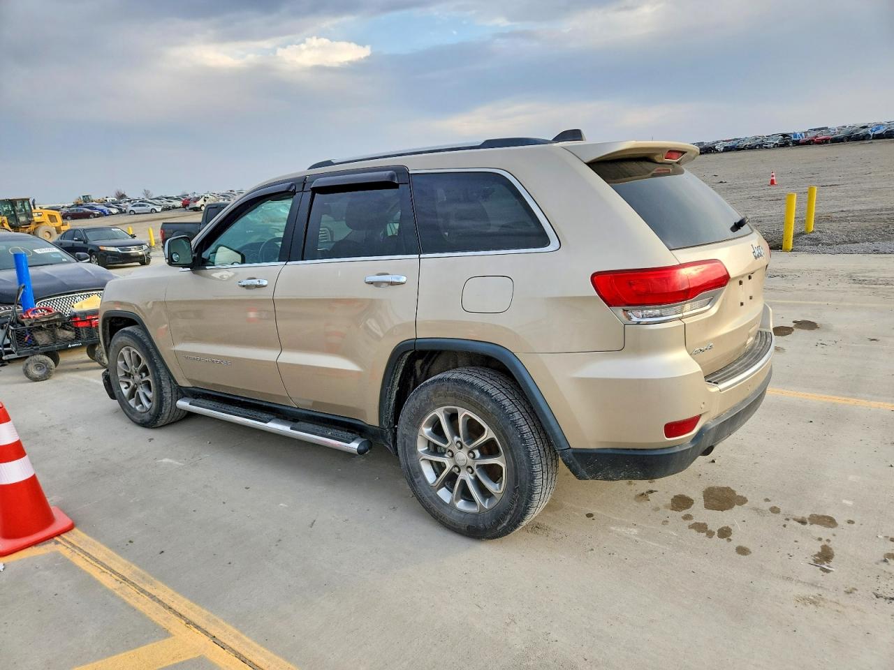 2014 JEEP GRAND CHEROKEE LIMITED photo 2