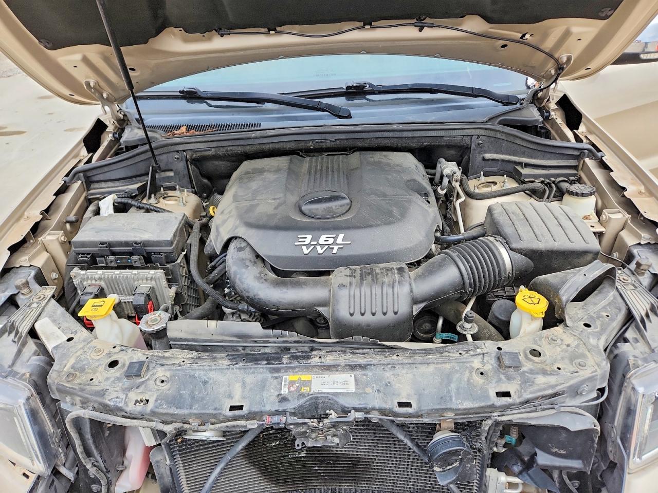 2014 JEEP GRAND CHEROKEE LIMITED photo 12