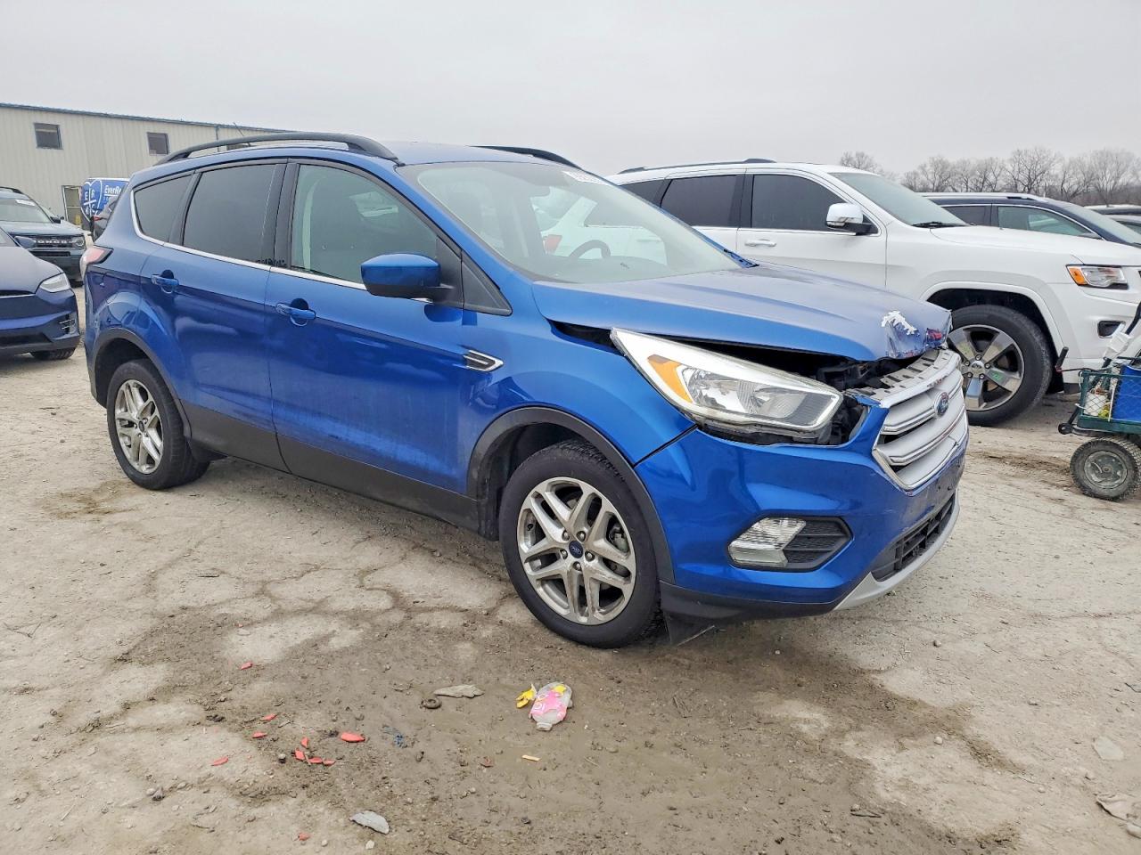 2018 FORD ESCAPE SE photo 4
