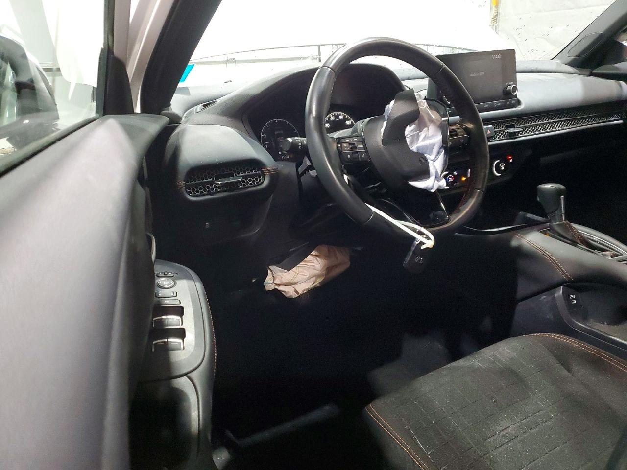2024 HONDA HR-V SPORT photo 8