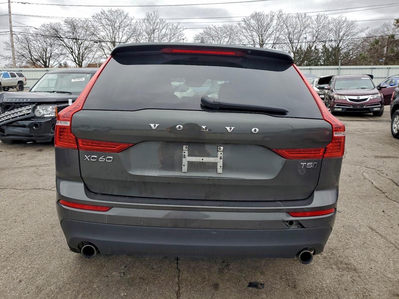 2021 VOLVO XC60 T5 MOMENTUM photo 6