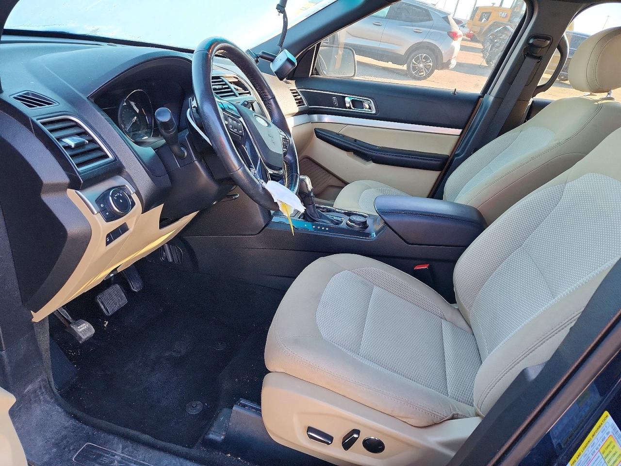 2016 FORD EXPLORER XLT photo 7