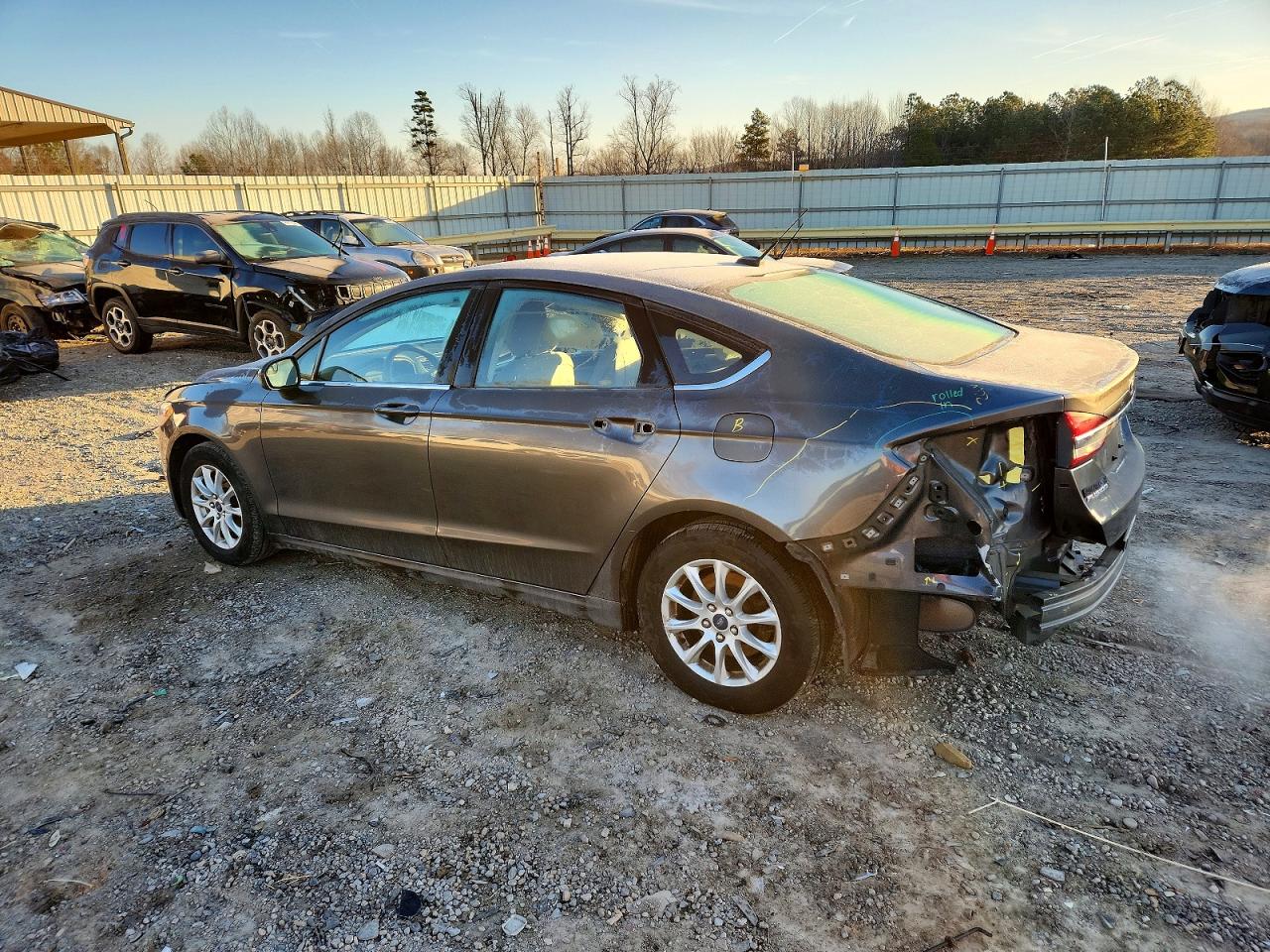 2018 FORD FUSION S photo 2