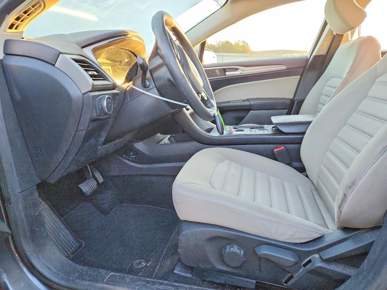 2018 FORD FUSION S photo 7