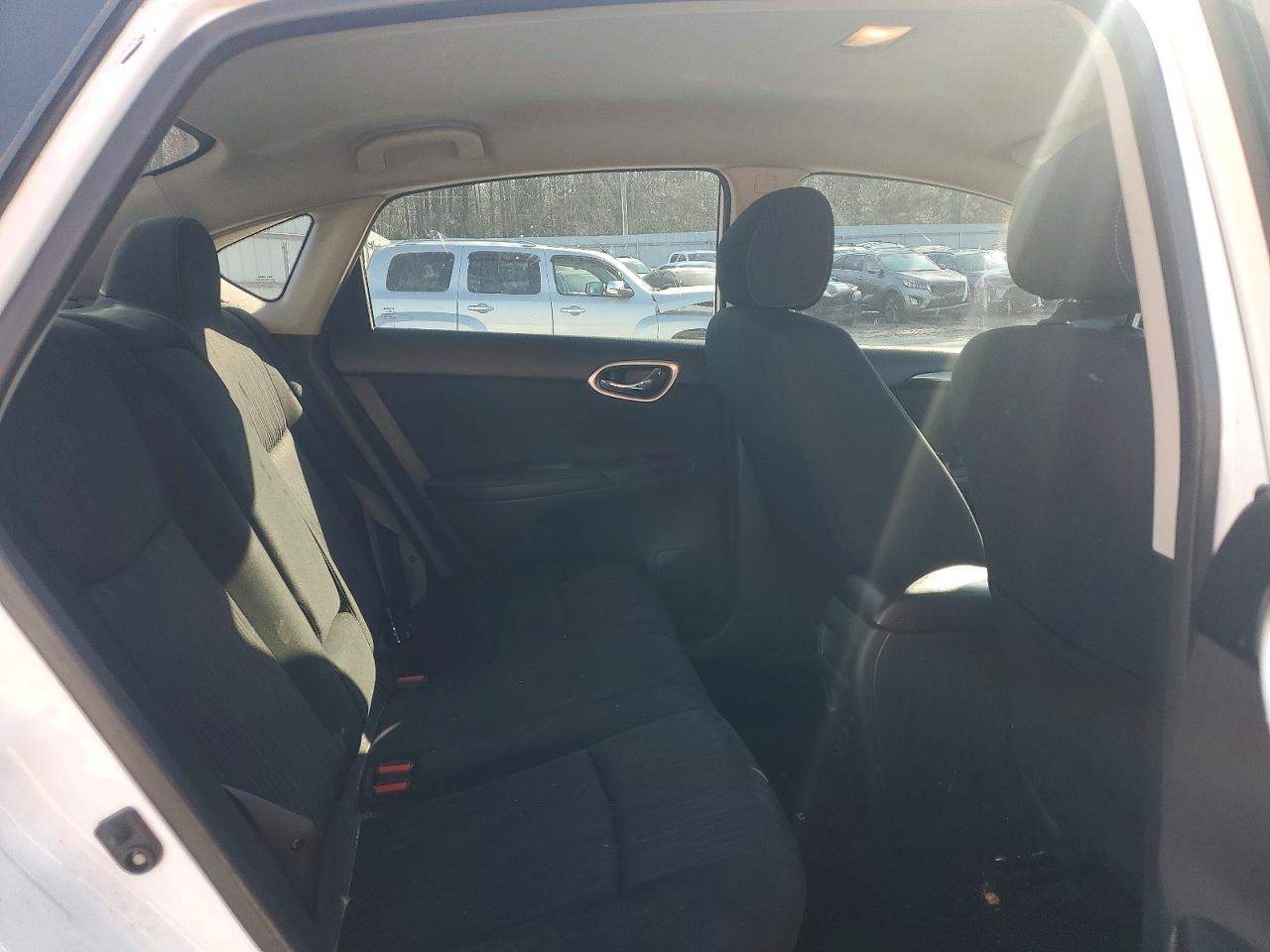 2019 NISSAN SENTRA S photo 10