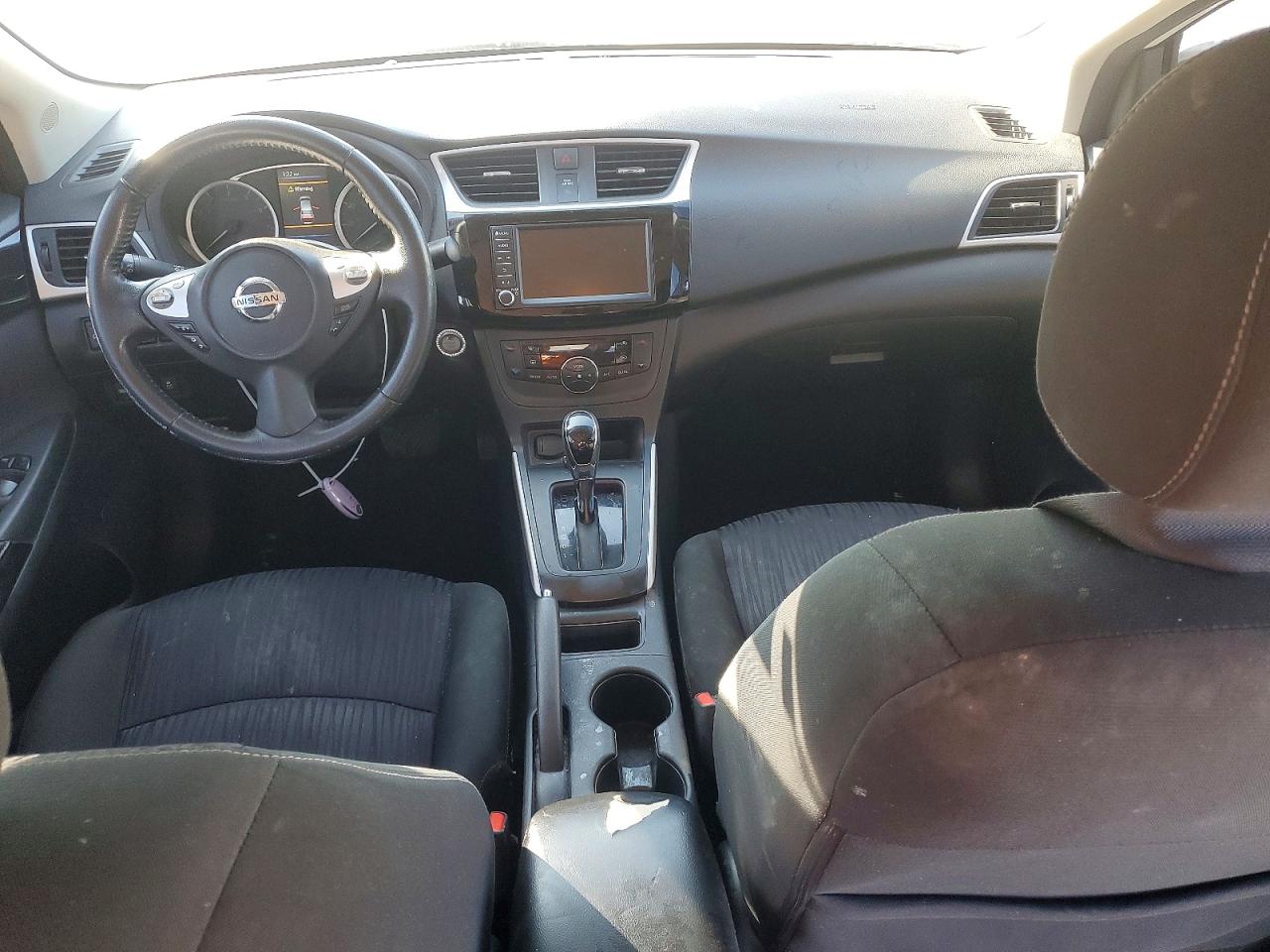 2019 NISSAN SENTRA S photo 8