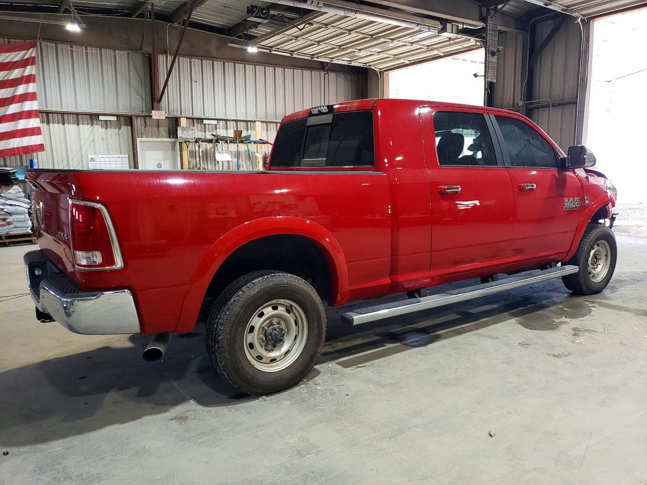2018 RAM 3500 LARAMIE photo 3