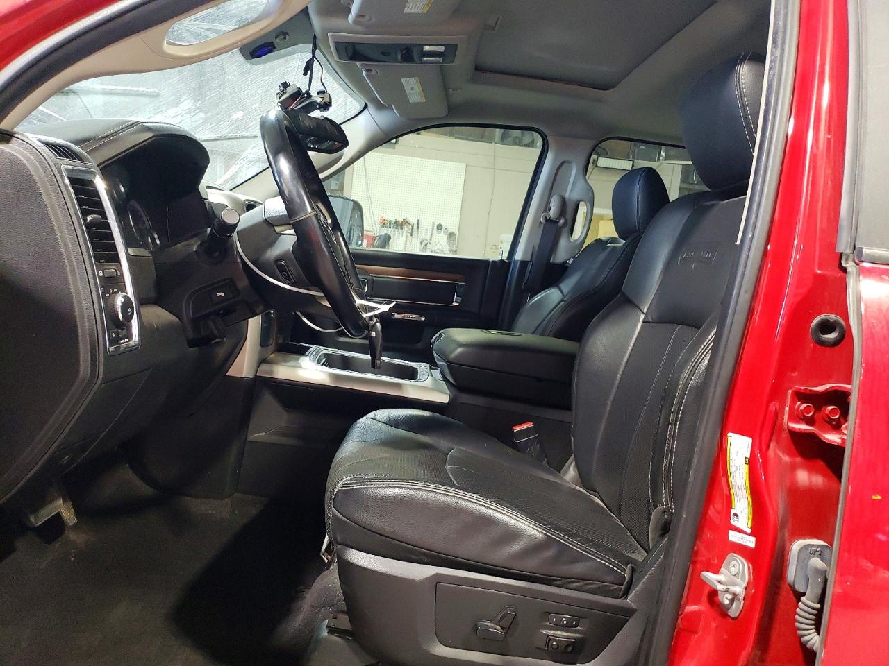 2018 RAM 3500 LARAMIE photo 7
