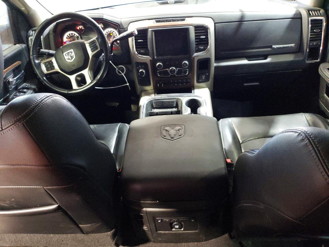 2018 RAM 3500 LARAMIE photo 8
